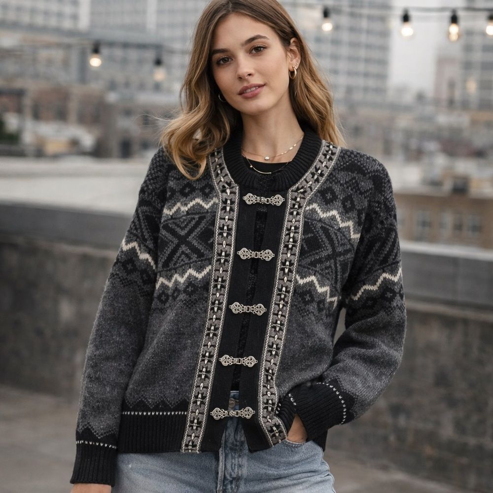 Vintage Scan Alp Nordic Sweater Women M 100% Wool Fair Isle Cardigan Frog Clasps